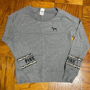 💖 Super cute 💖 adorable 💖 Victoria's Secret PINK 💖 PINK 💖Long Sleeve💖EUC💖